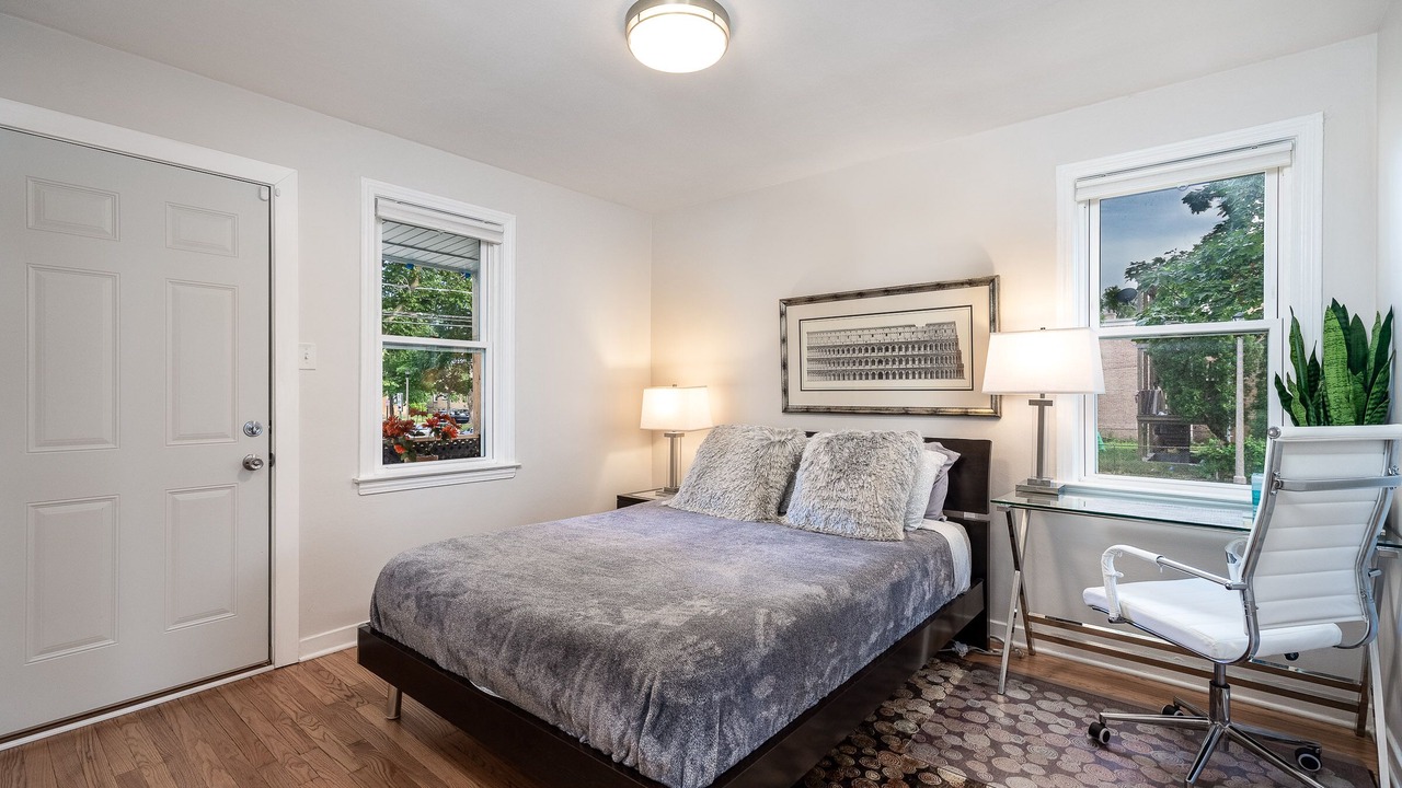 Photo of Bedroom in Skokie