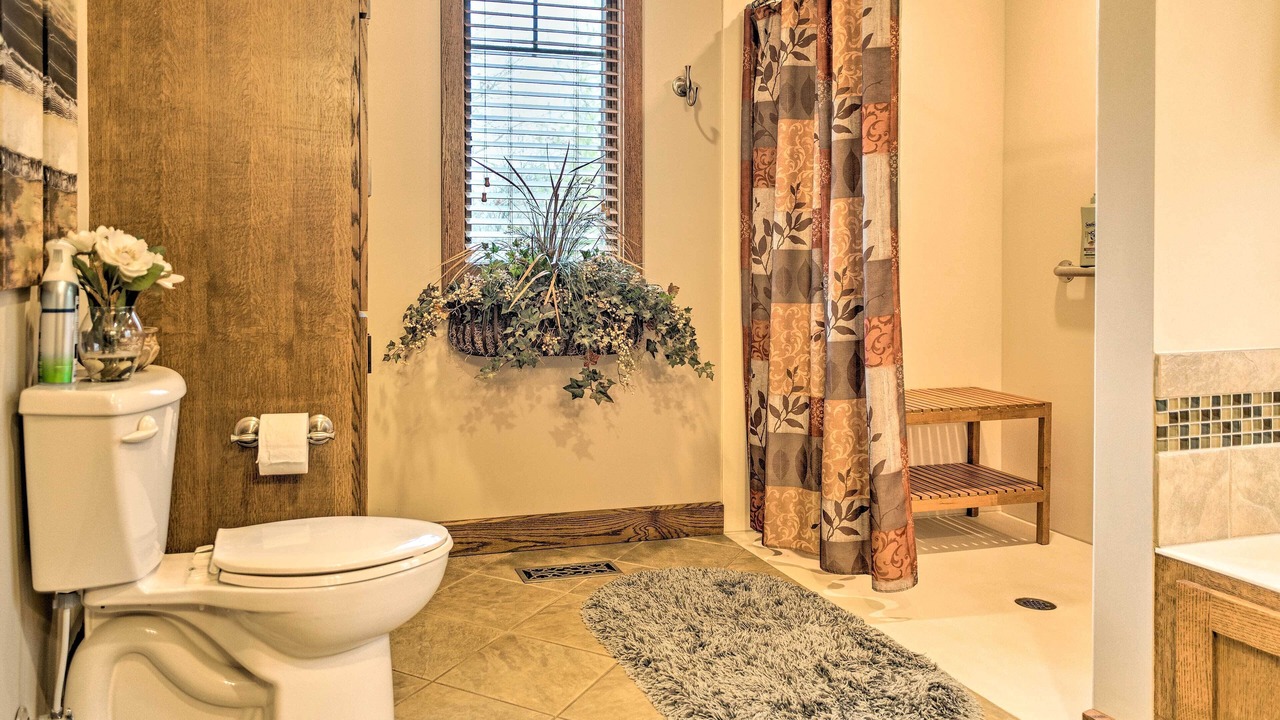 Photo of Bathroom in Effingham