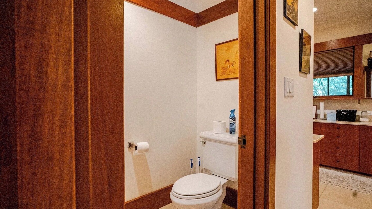 Photo of Bathroom in Riverwoods