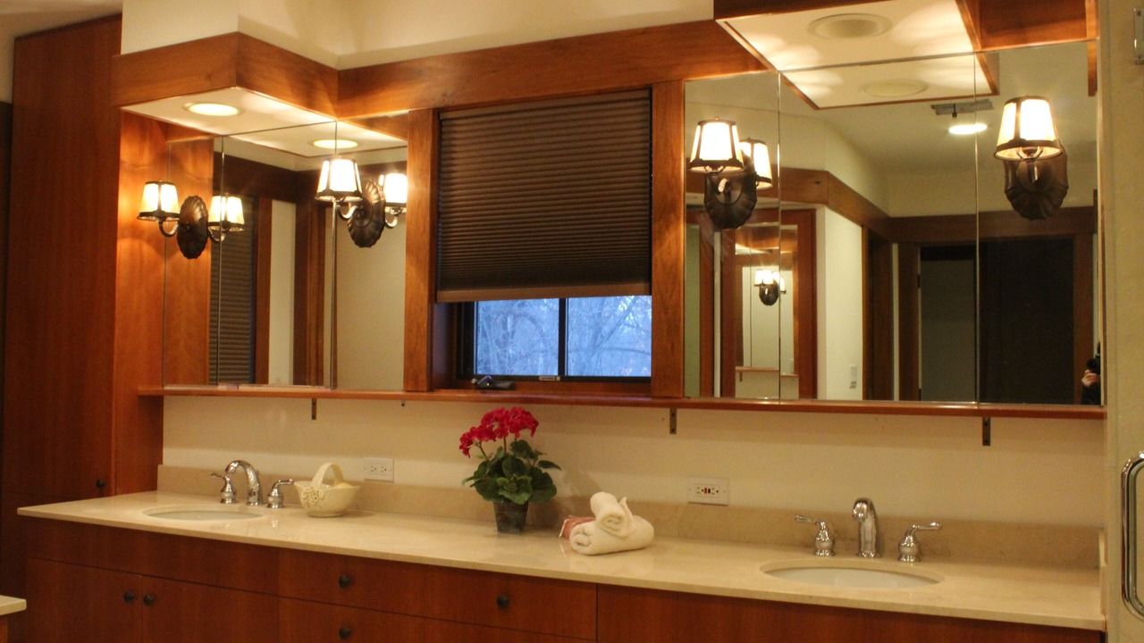 Photo of Bathroom in Riverwoods