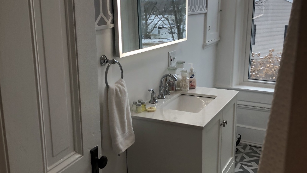 Photo of Bathroom in Shelbyville