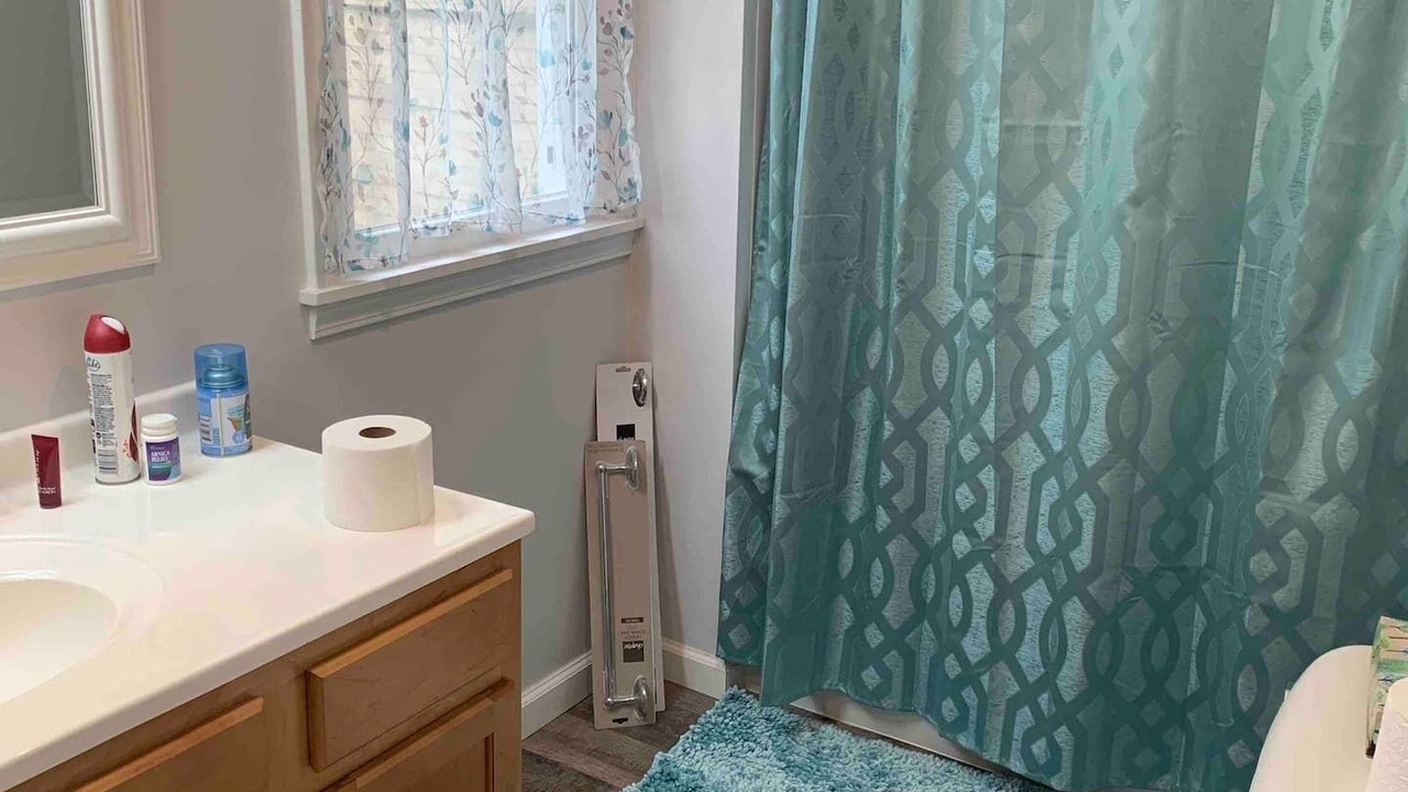 Photo of Bathroom in Bushnell