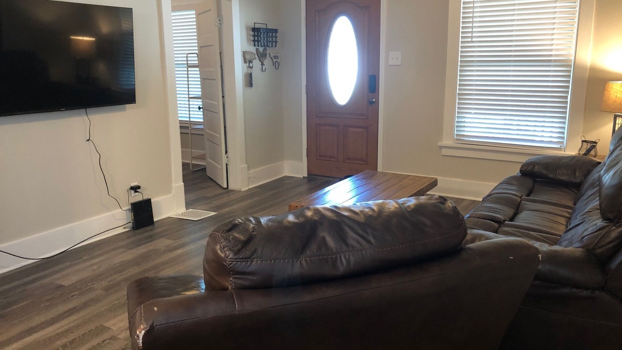 Photo of Livingroom in Litchfield