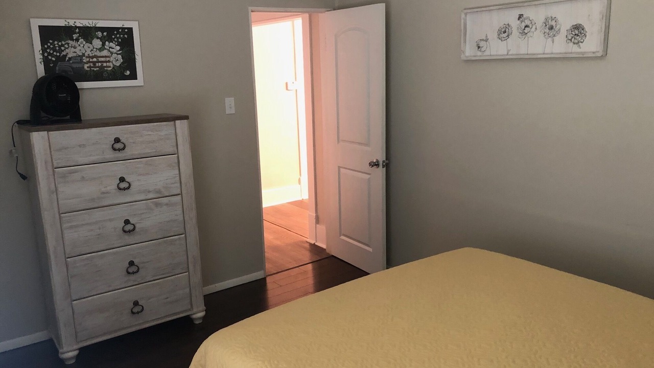 Photo of Bedroom in Litchfield