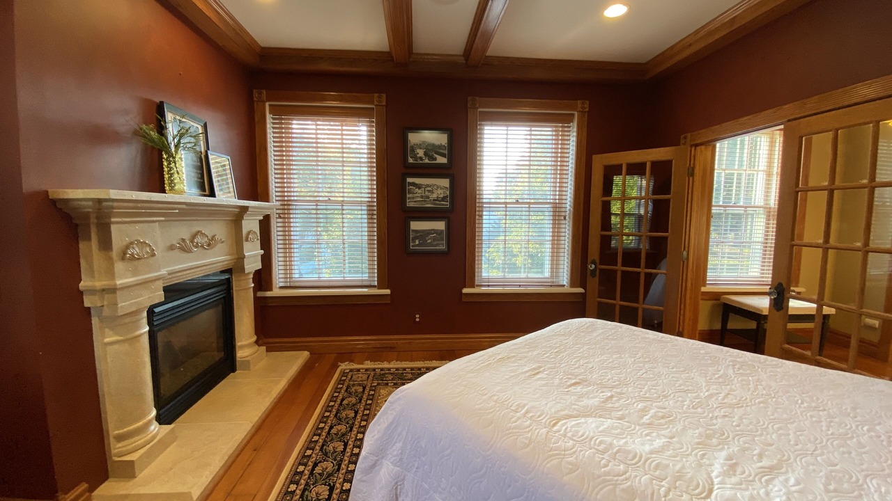 Photo of Bedroom in Galena