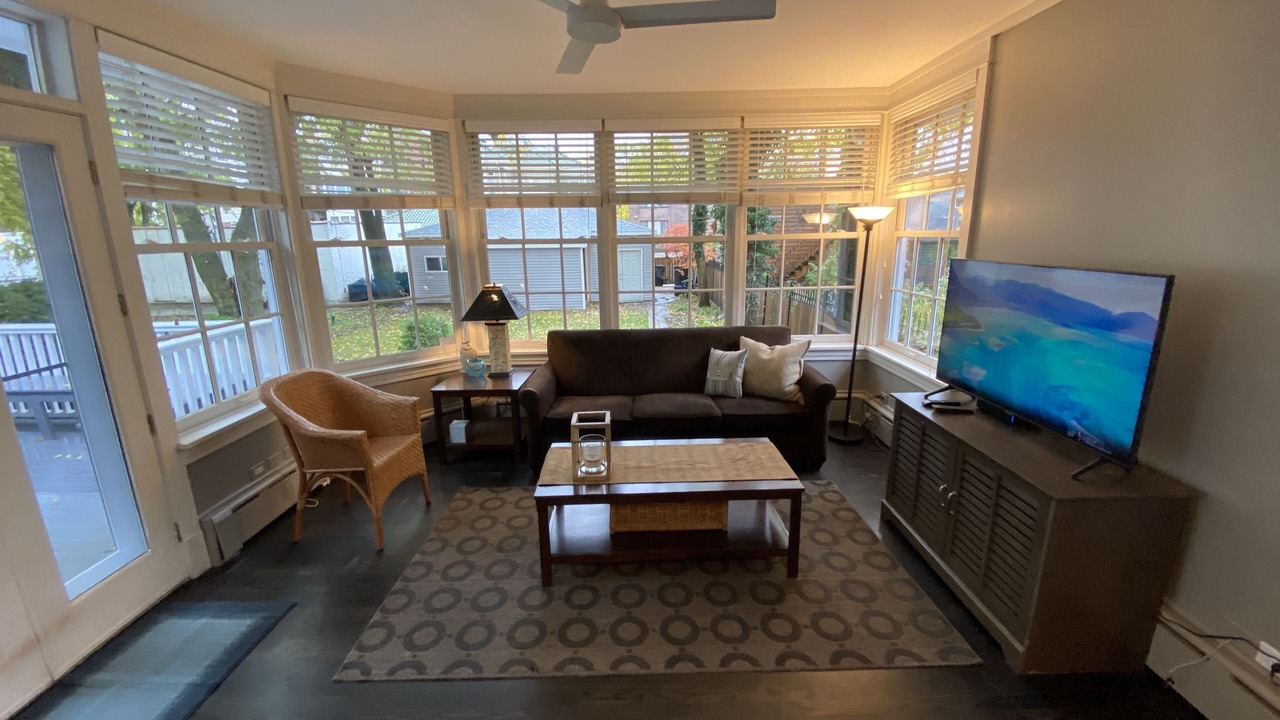 Photo of Bedroom in Rogers Park