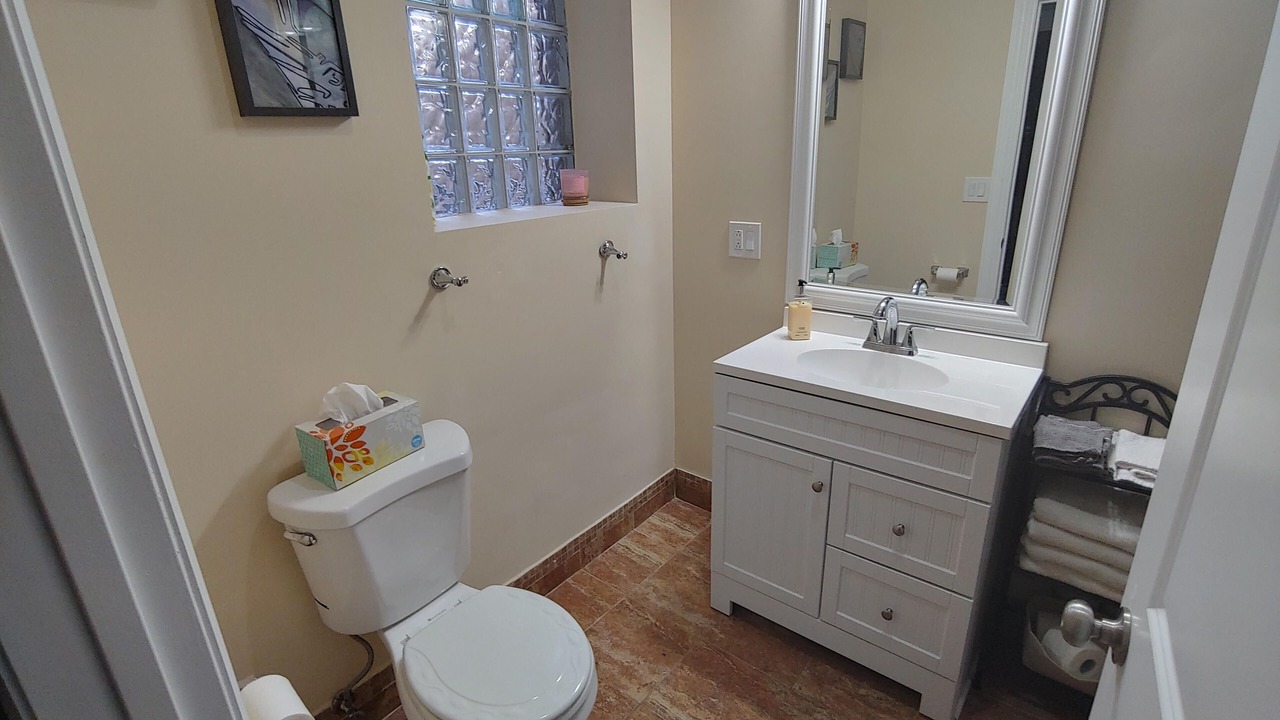 Photo of Bathroom in Grand Boulevard
