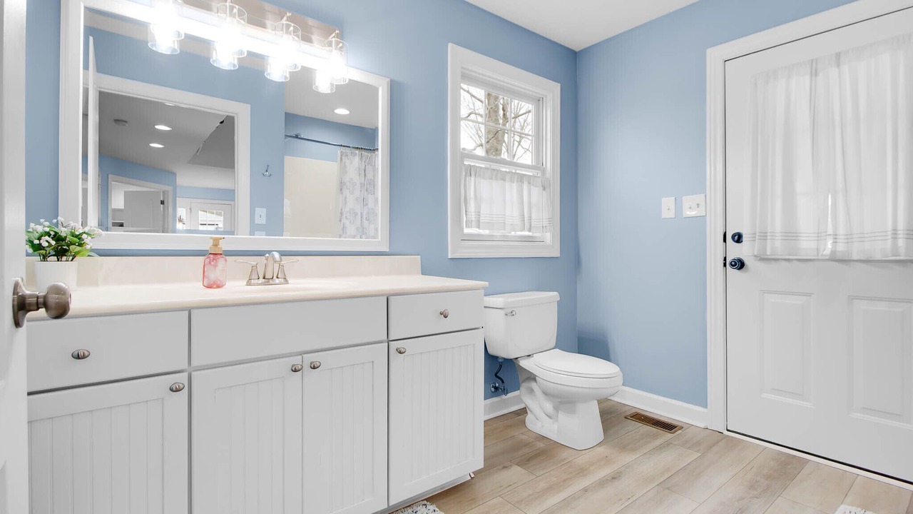 Photo of Bathroom in Wolf Creek