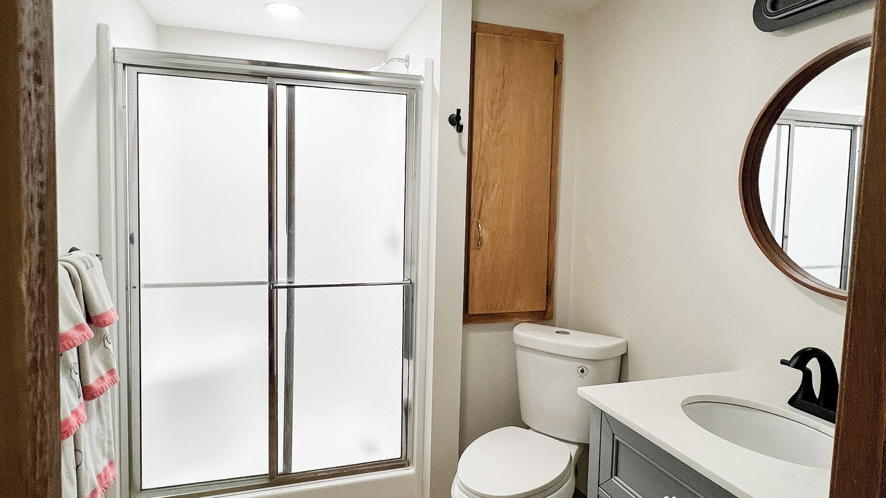 Photo of Bathroom in Elizabeth