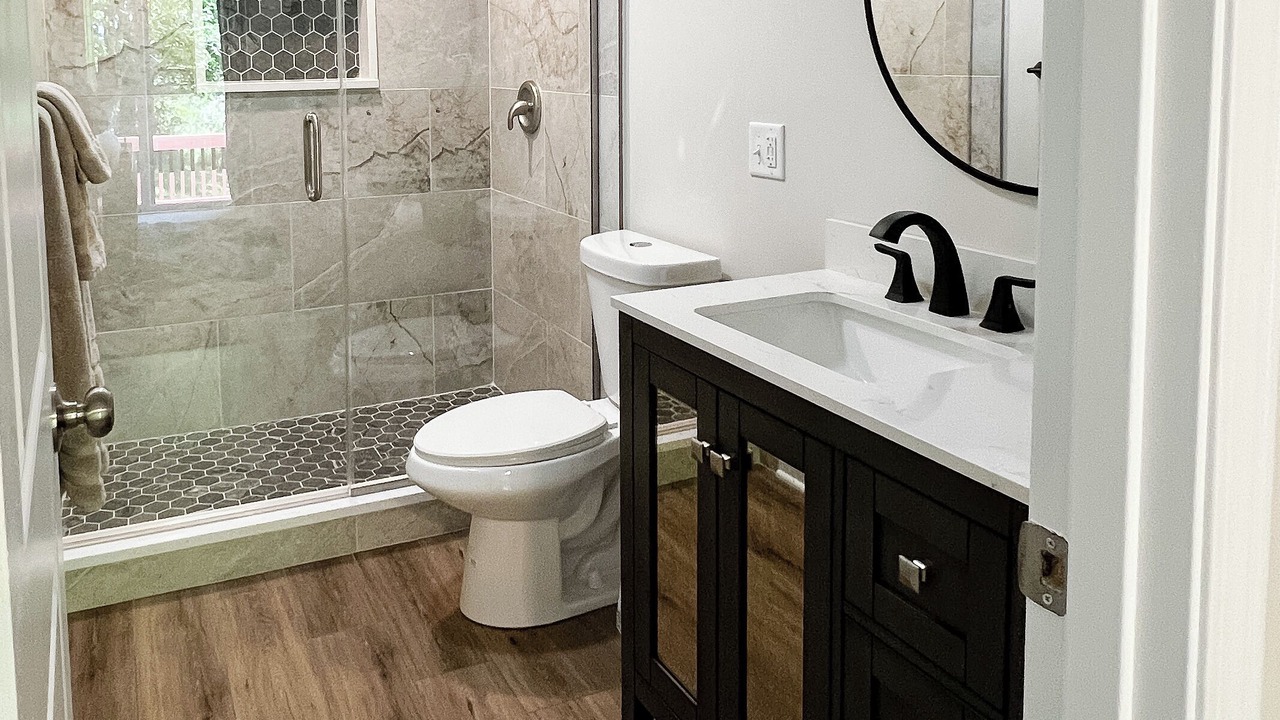 Photo of Bathroom in Elizabeth