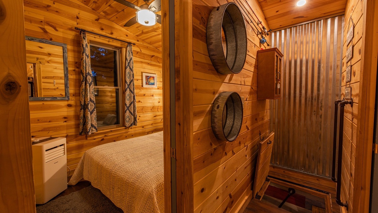 Photo of Bedroom in Goreville