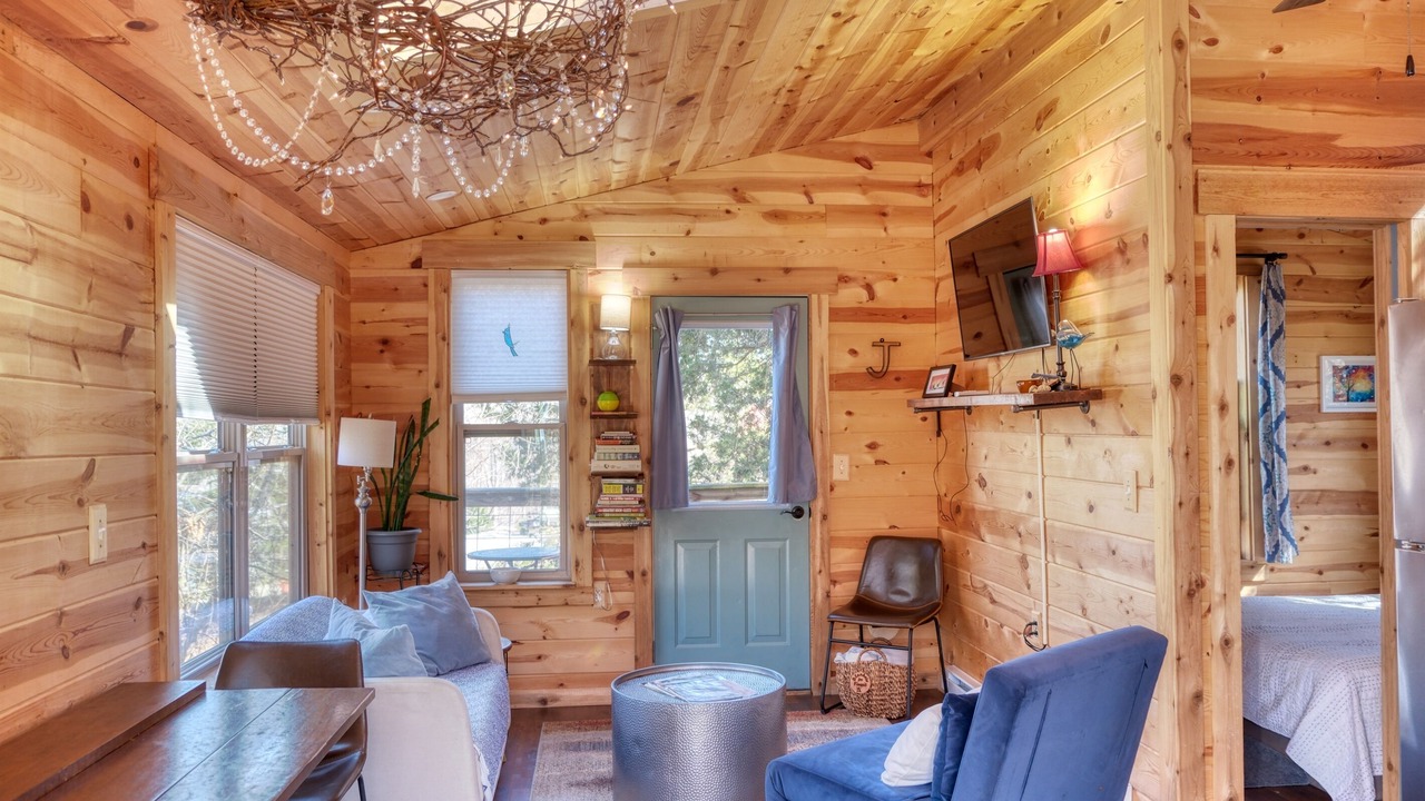 Photo of Bedroom in Goreville