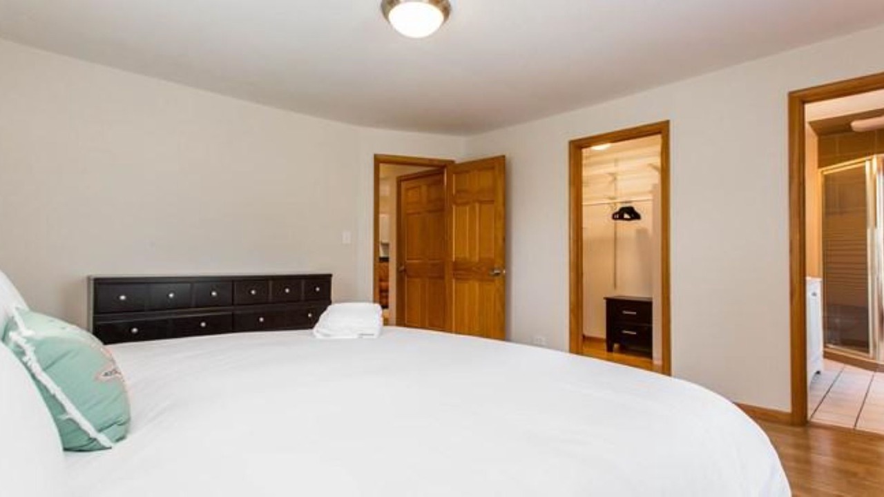 Photo of Bedroom in Libertyville
