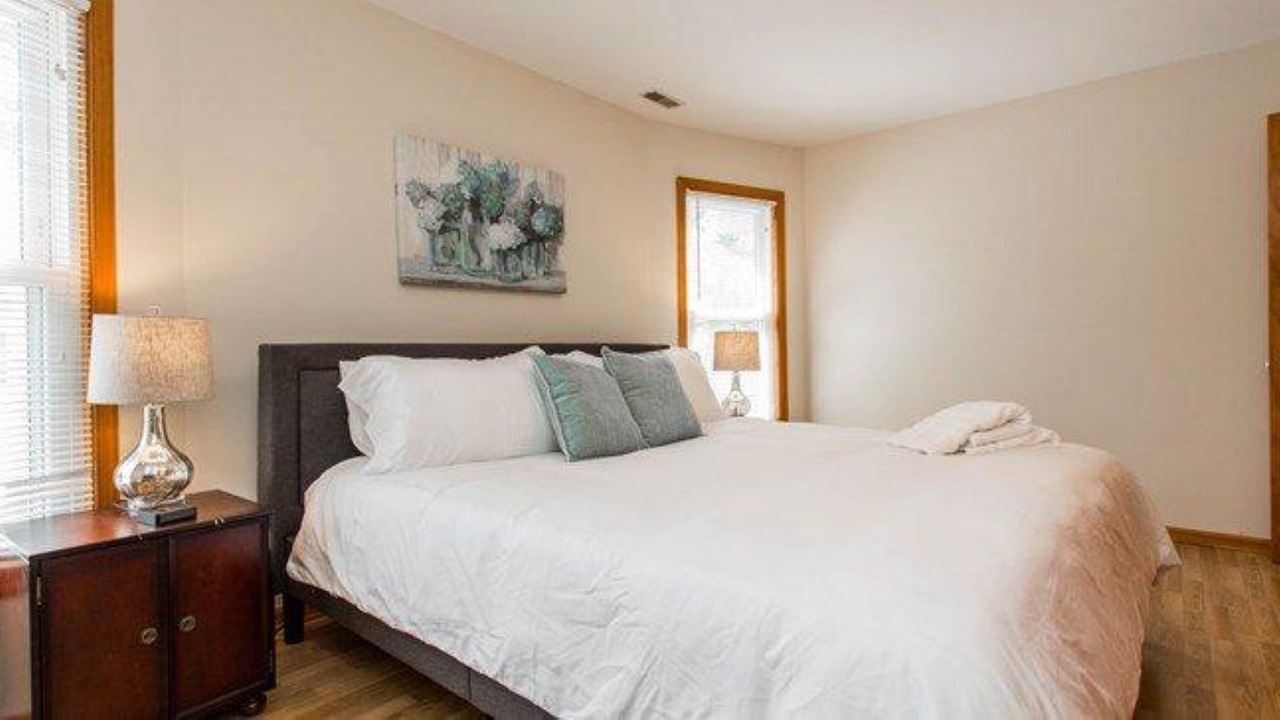 Photo of Bedroom in Libertyville