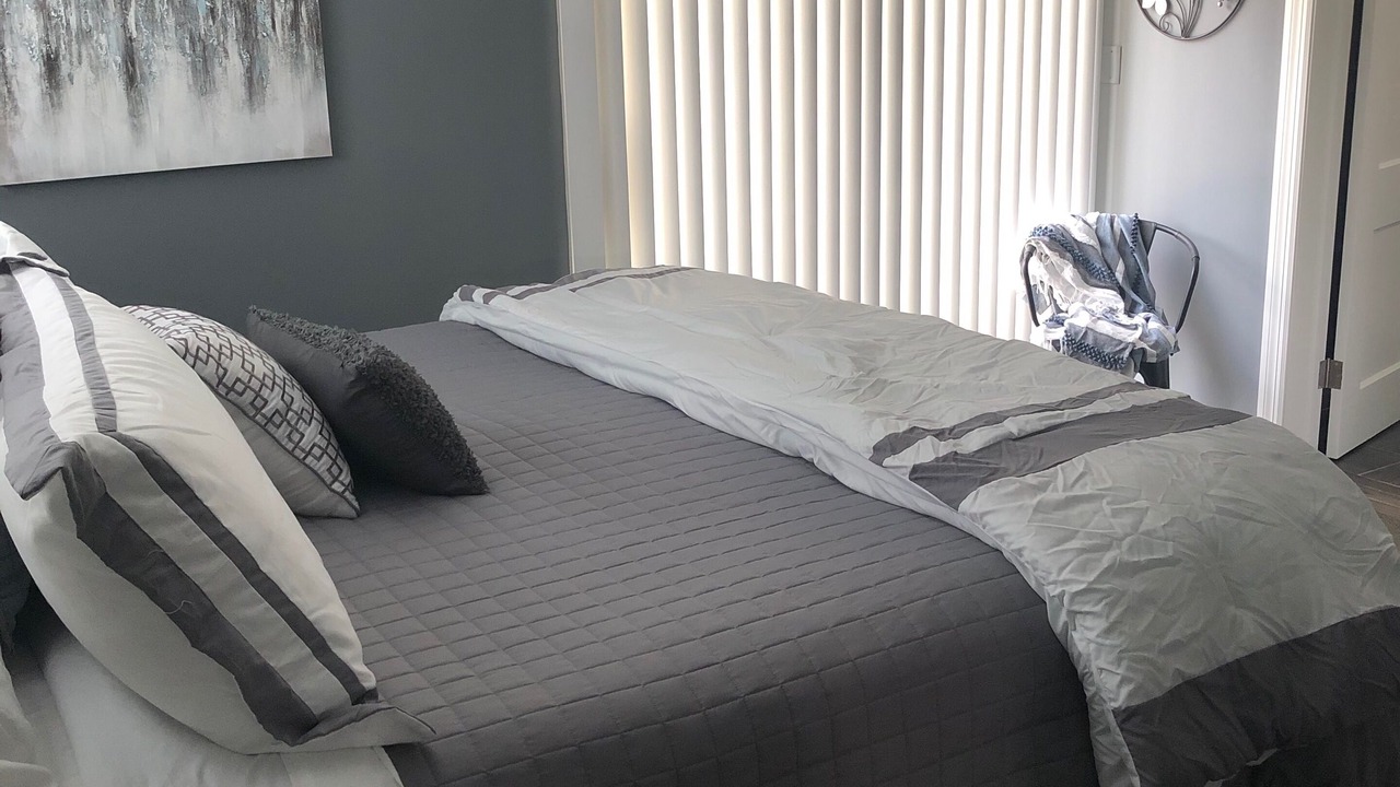 Photo of Bedroom in Warrenville