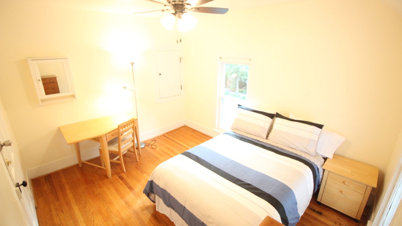 Photo of Bedroom in Urbana