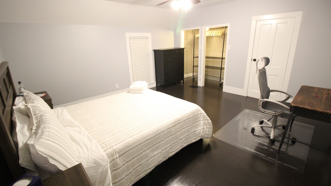 Photo of Bedroom in Urbana