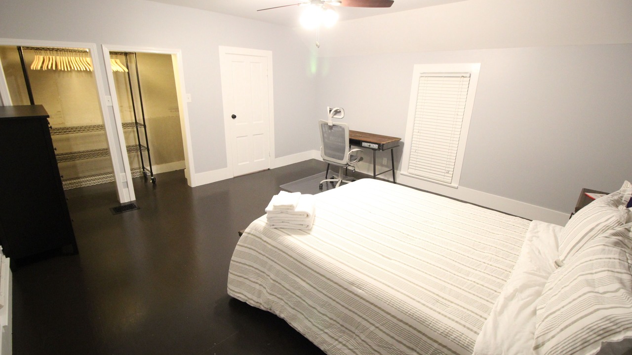 Photo of Bedroom in Urbana