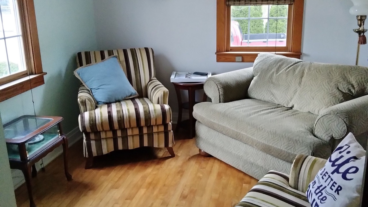Photo of Livingroom in South Elgin