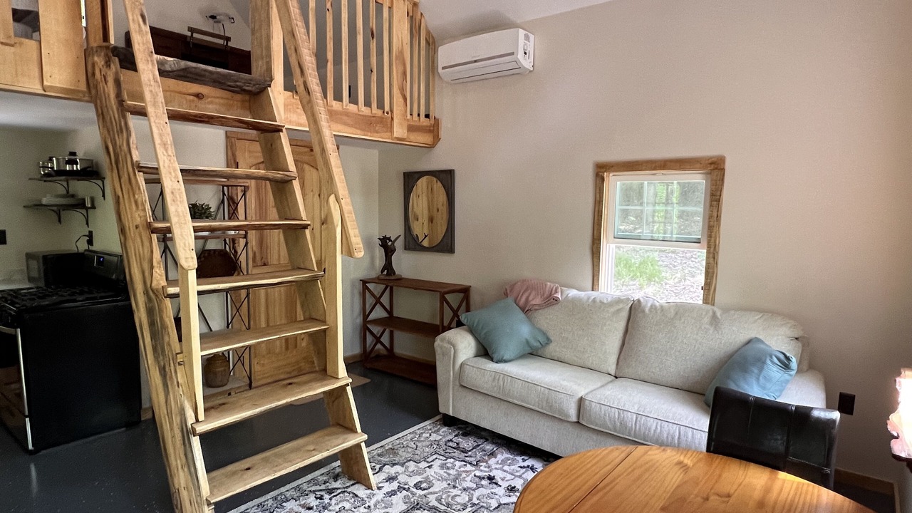 Photo of Livingroom in Makanda