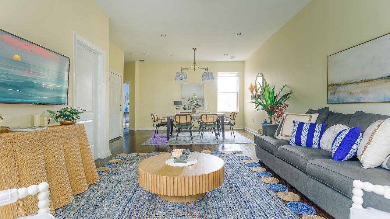 Photo of Livingroom in Uptown