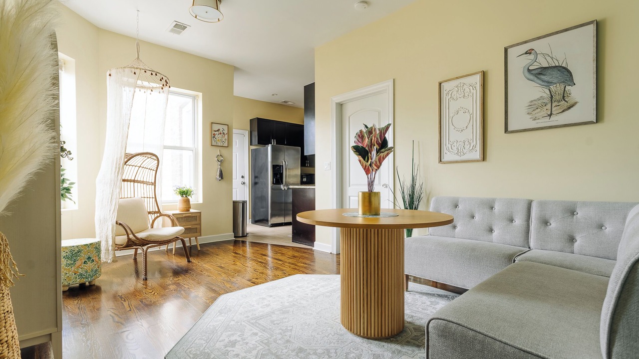 Photo of Livingroom in Uptown