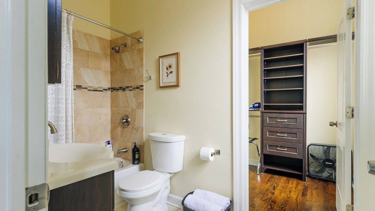 Photo of Bathroom in Uptown