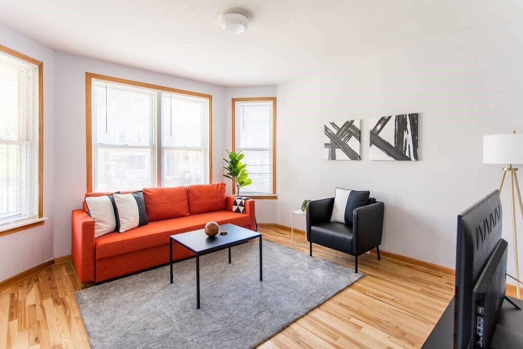 Photo of Livingroom in Logan Square