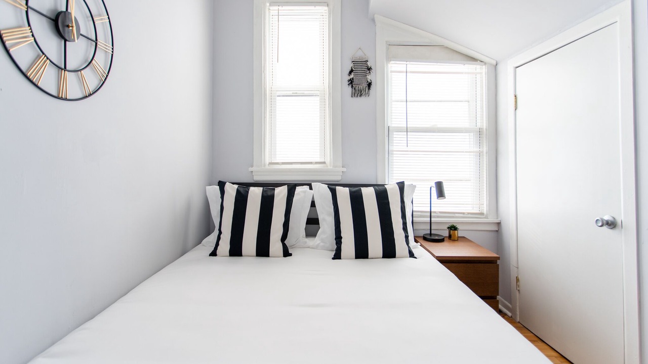 Photo of Bedroom in Logan Square