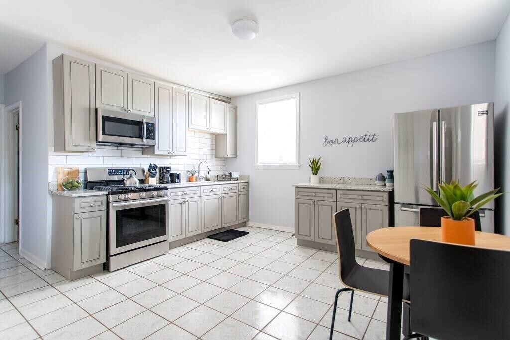 Photo of Kitchen in Logan Square