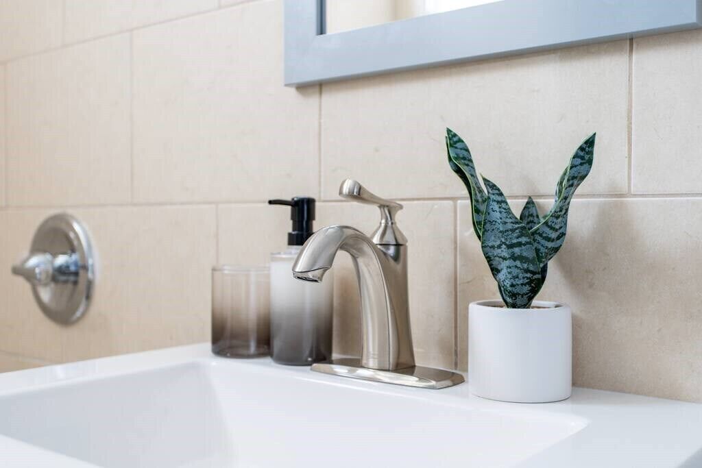 Photo of Bathroom in Logan Square