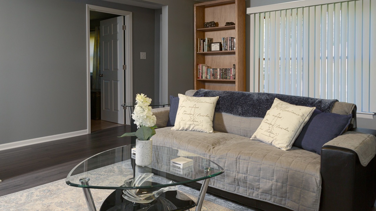 Photo of Livingroom in Will County