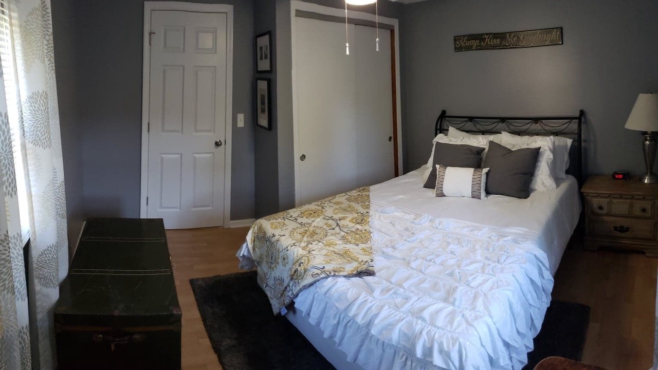 Photo of Bedroom in Will County