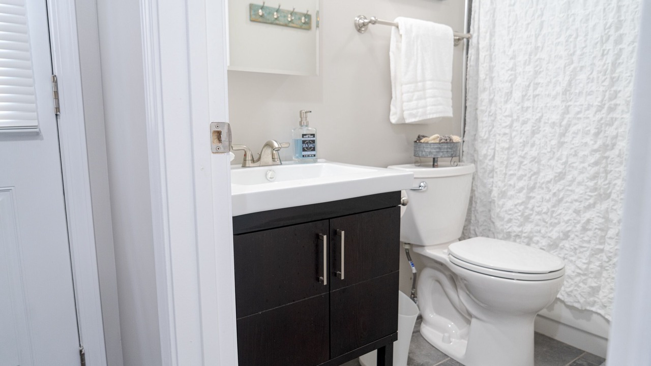 Photo of Bathroom in Will County