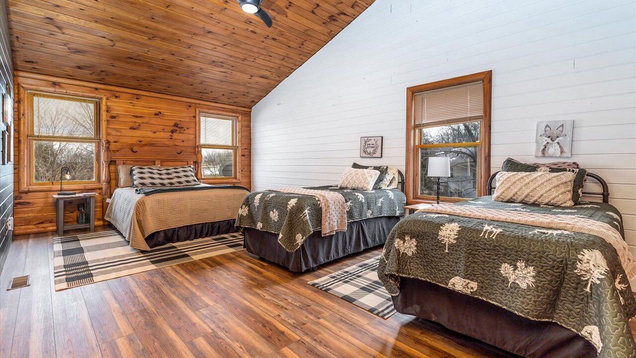 Photo of Bedroom in Apple River