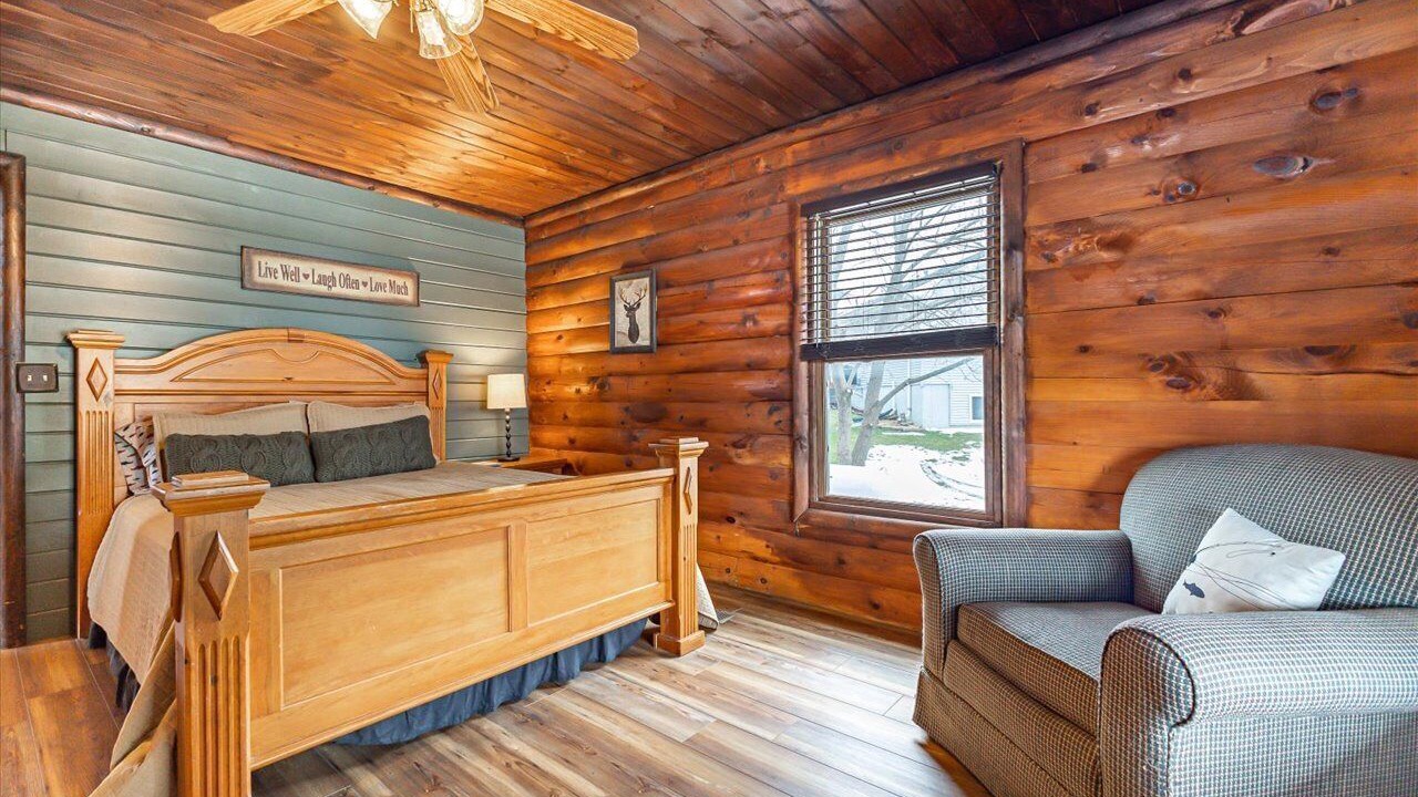 Photo of Bedroom in Apple River