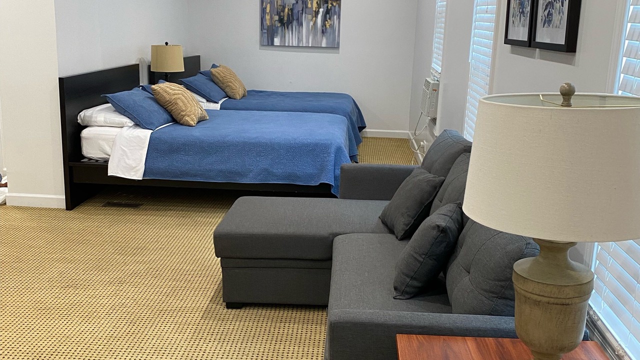 Photo of Bedroom in Lakeview