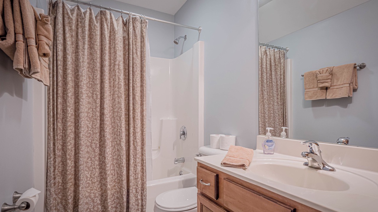 Photo of Bathroom in The Galena Territory
