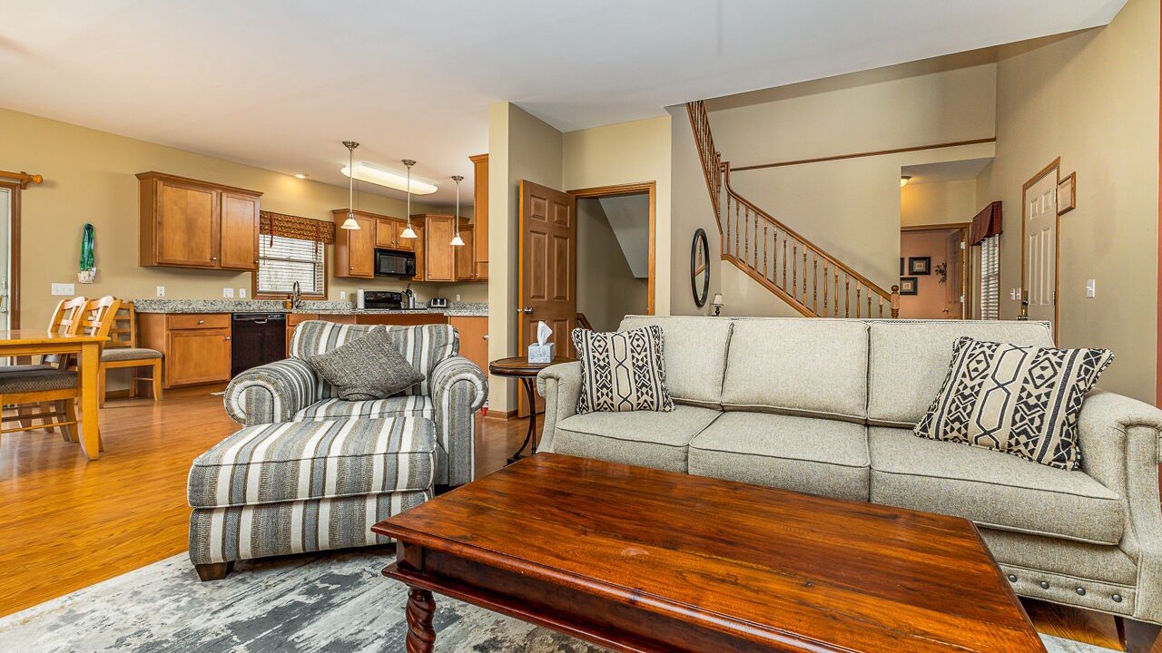Photo of Livingroom in The Galena Territory