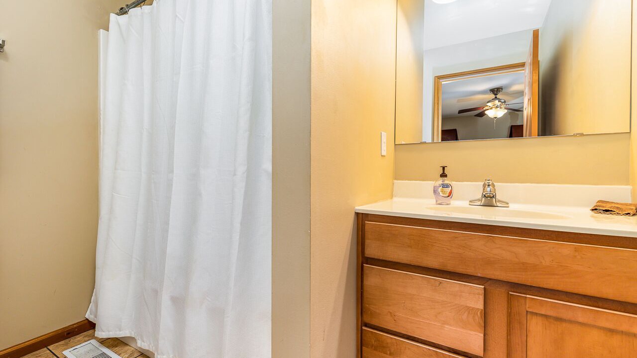 Photo of Bathroom in The Galena Territory