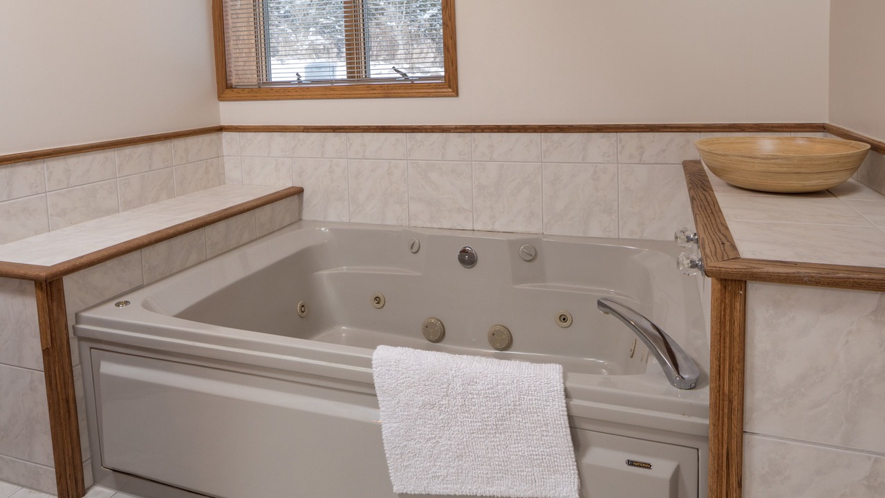 Photo of Bathroom in The Galena Territory