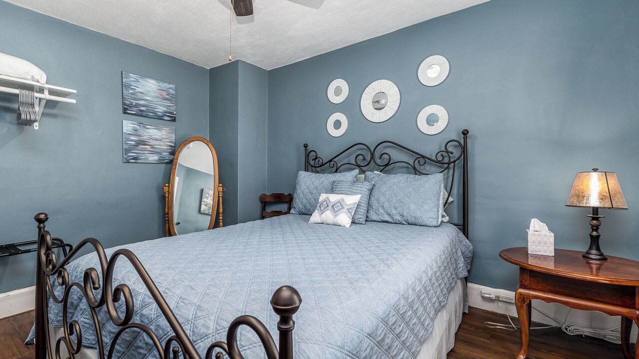Photo of Bedroom in Galena