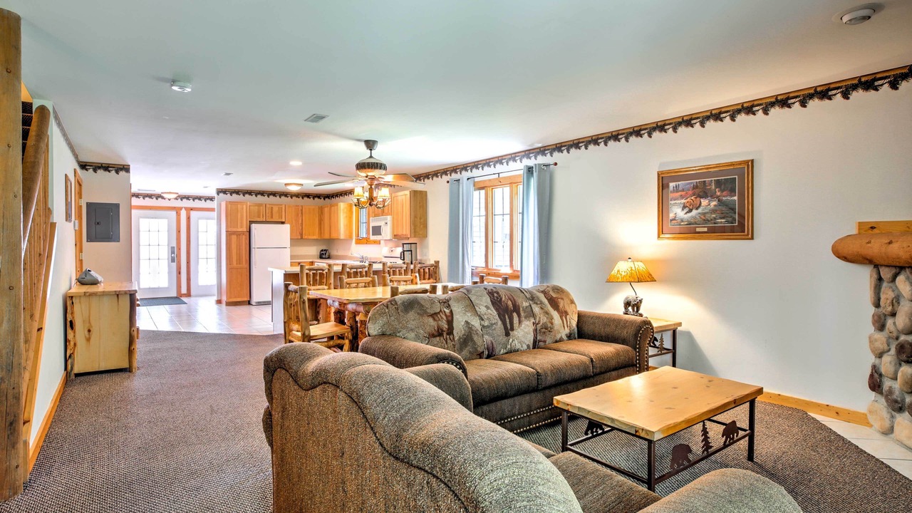 Photo of Livingroom in Utica