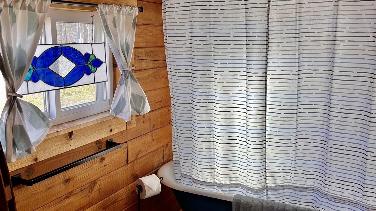 Photo of Bathroom in Goreville