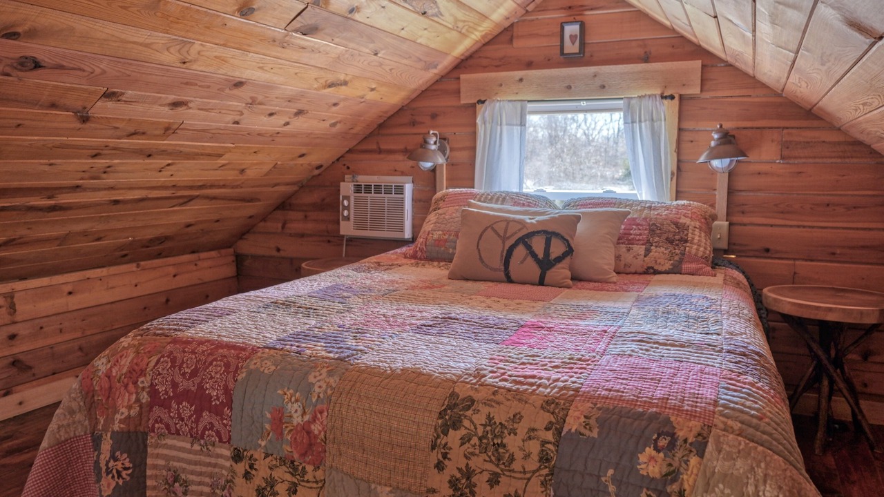 Photo of Bedroom in Goreville