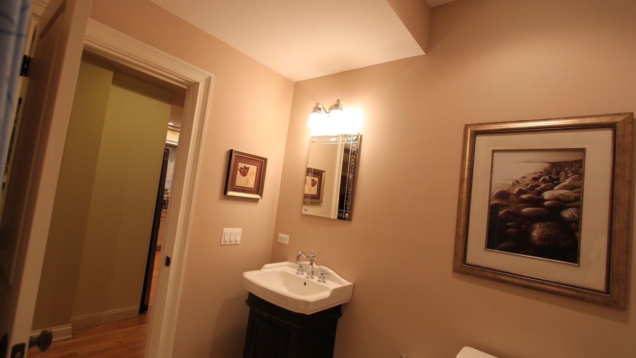 Photo of Bedroom in Rogers Park