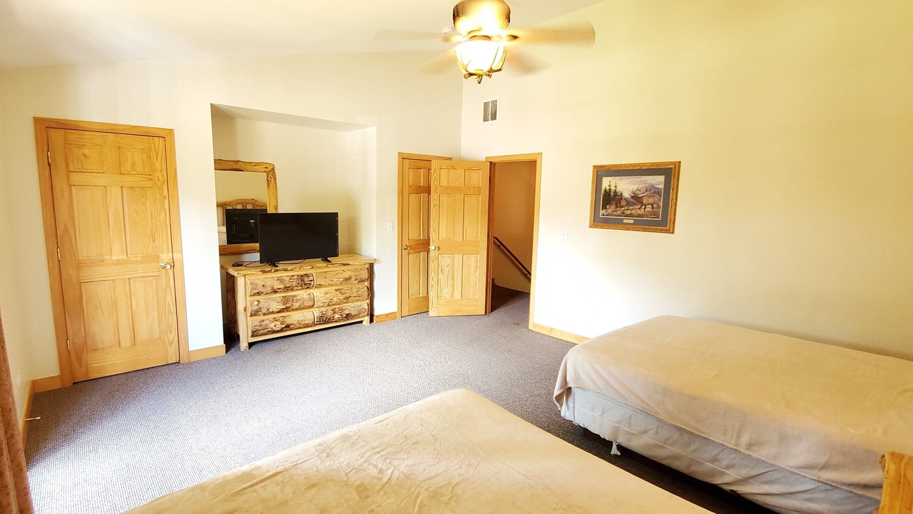 Photo of Bedroom in Oglesby