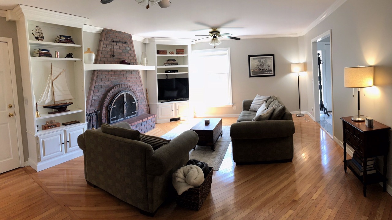 Photo of Livingroom in Carbondale
