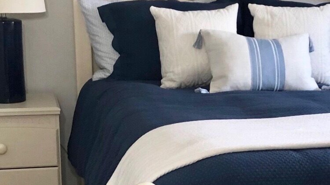 Photo of Bedroom in Carbondale