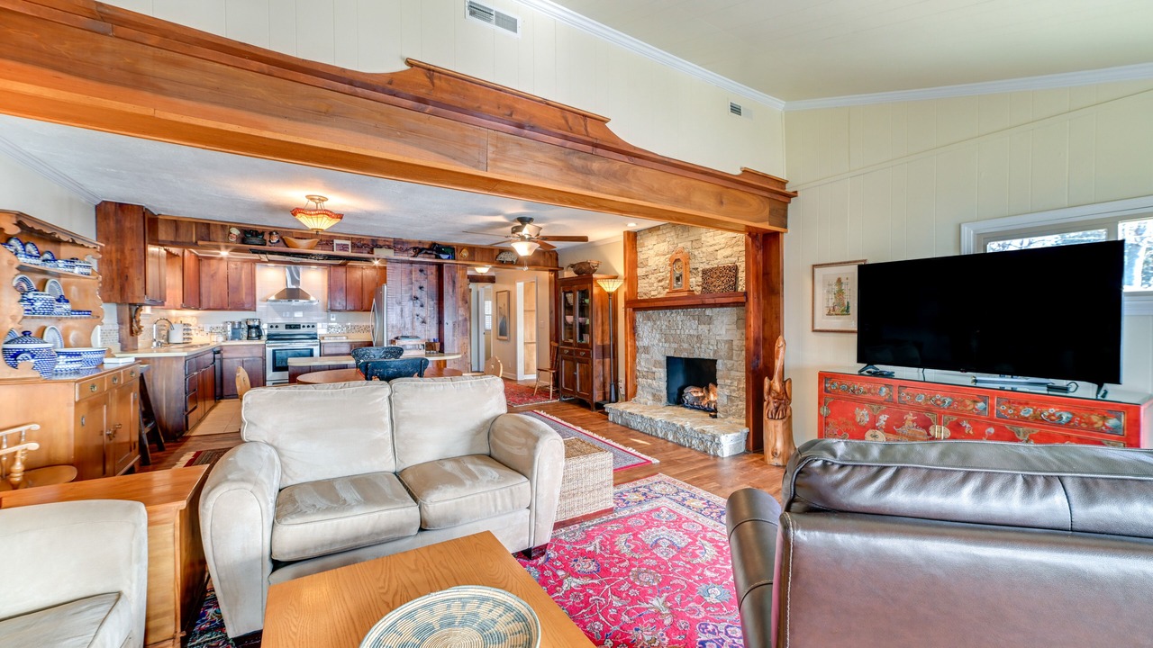 Photo of Livingroom in Cave-in-Rock